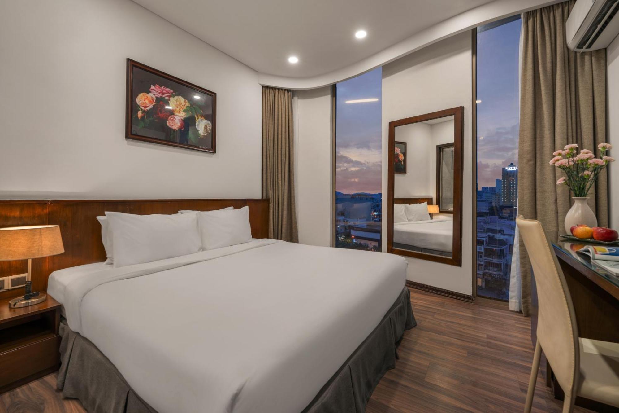 Mitisa Hotel Da Nang - Near Dragon Bridge Экстерьер фото