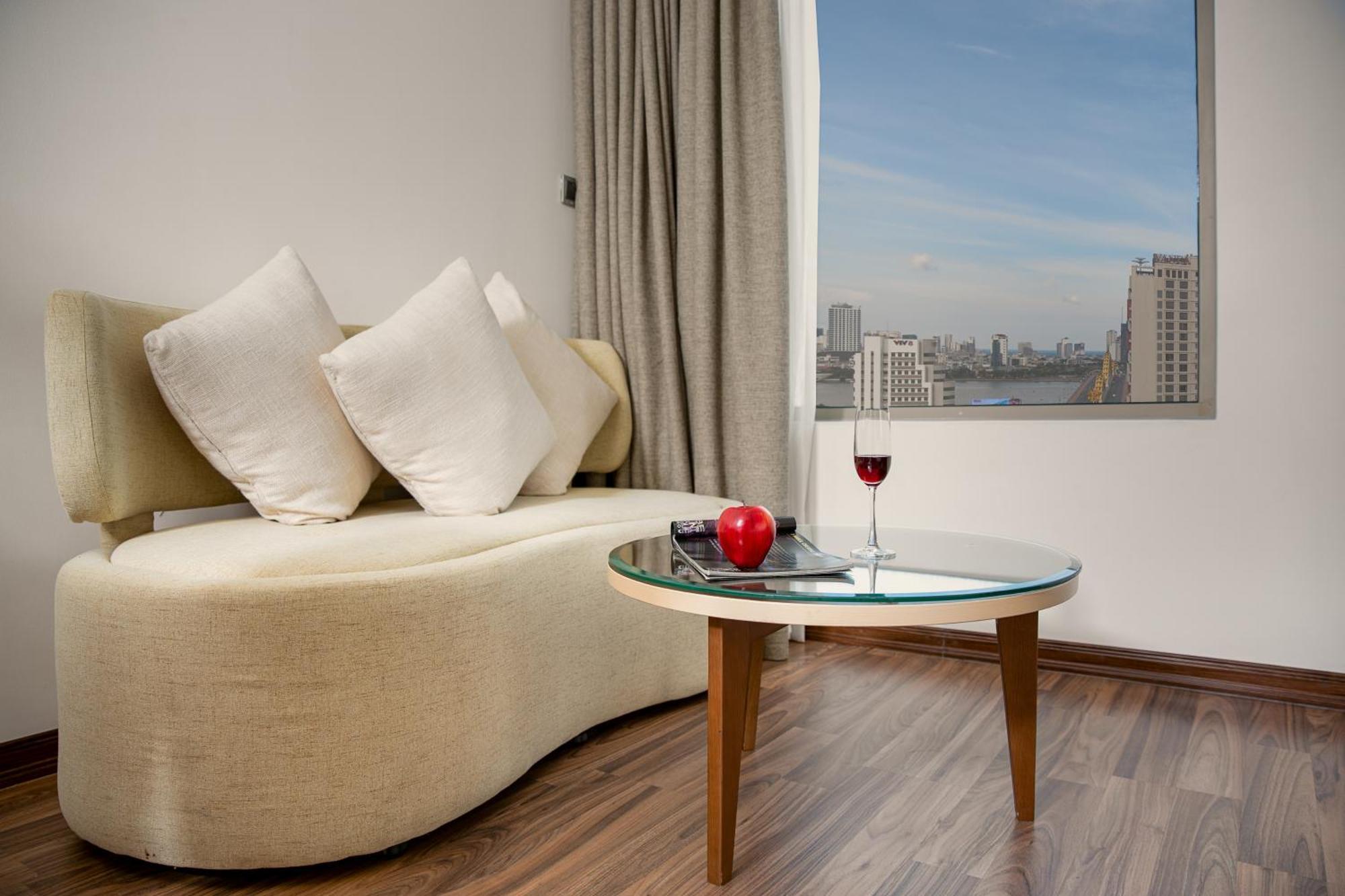 Mitisa Hotel Da Nang - Near Dragon Bridge Экстерьер фото
