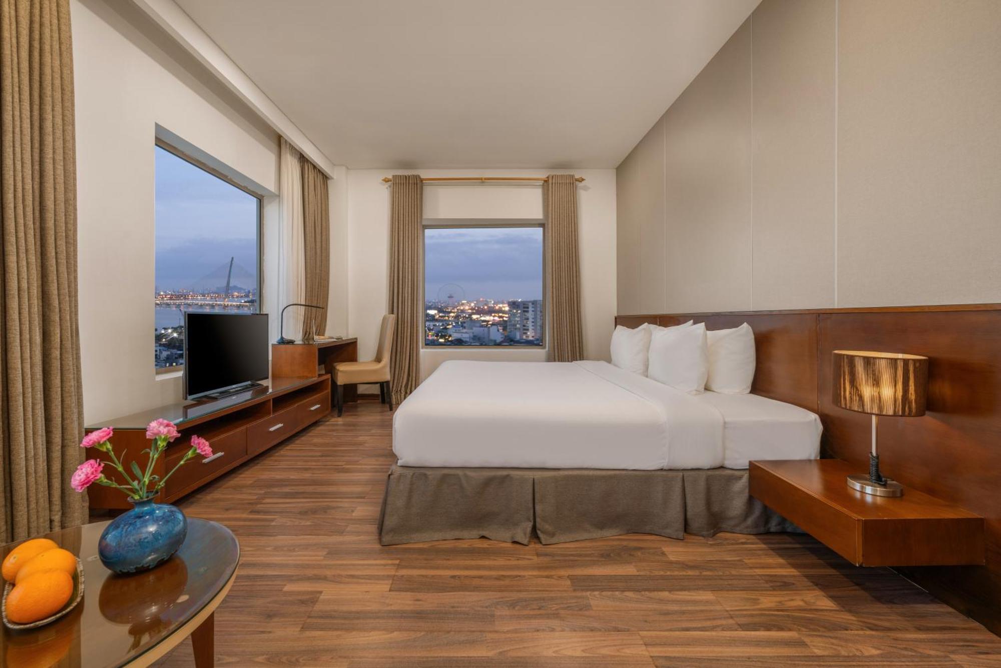 Mitisa Hotel Da Nang - Near Dragon Bridge Экстерьер фото